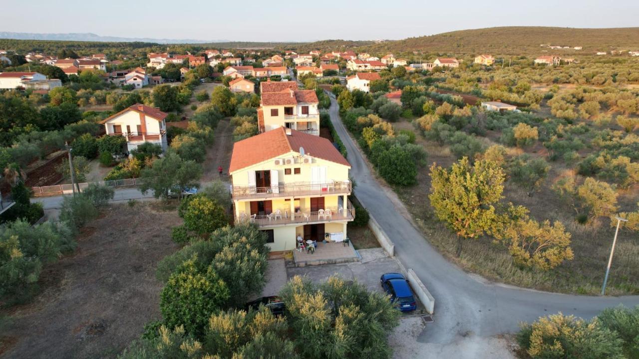 Apartments Antonija Sukosan Exterior photo