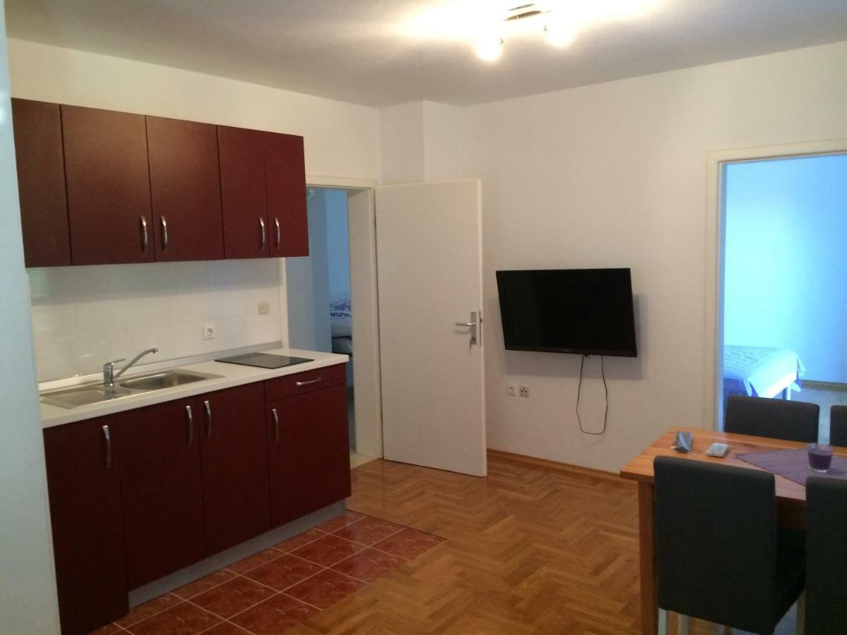 Apartments Antonija Sukosan Exterior photo